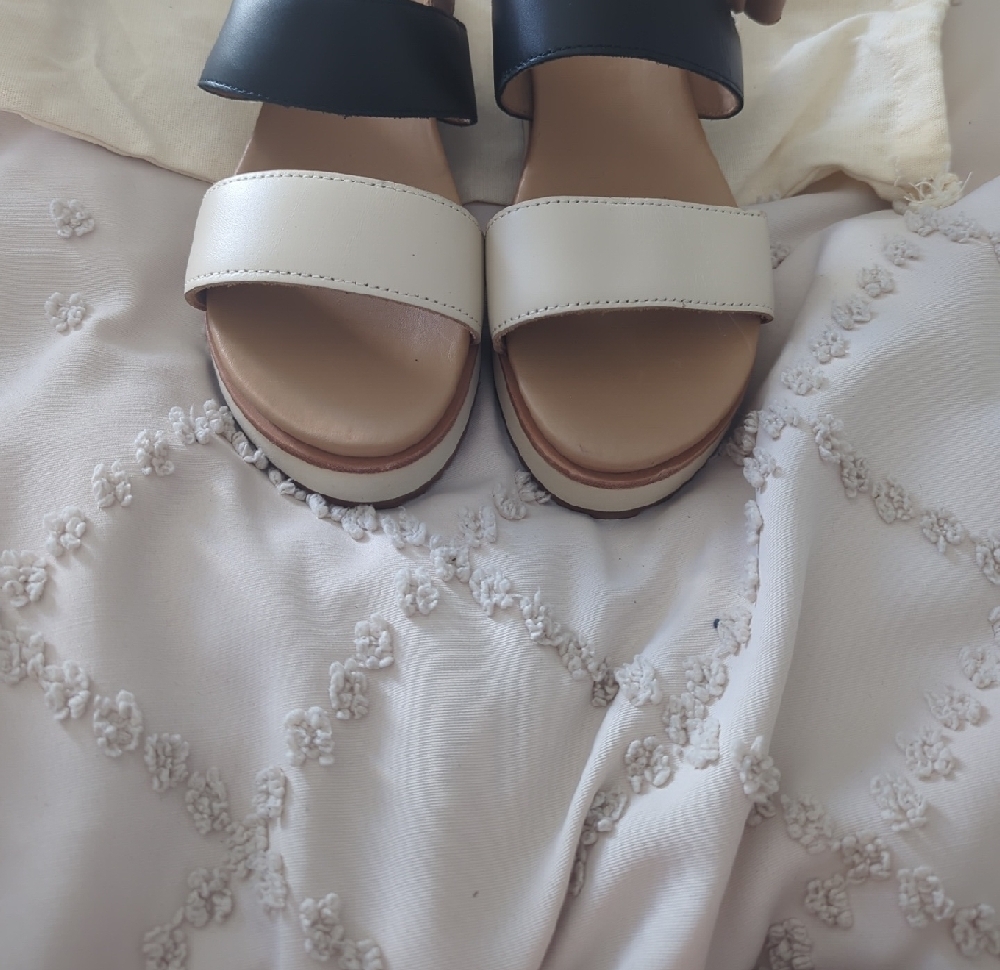Nisolo Tri-Color Flatform Sandals - Picture 2 of 6